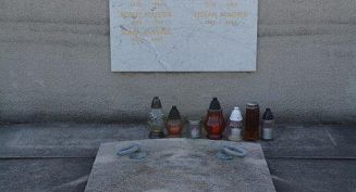 Grobnica Maistrovih na Pobrežju v Mariboru
