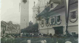 fotografija odkritja spominske plošče