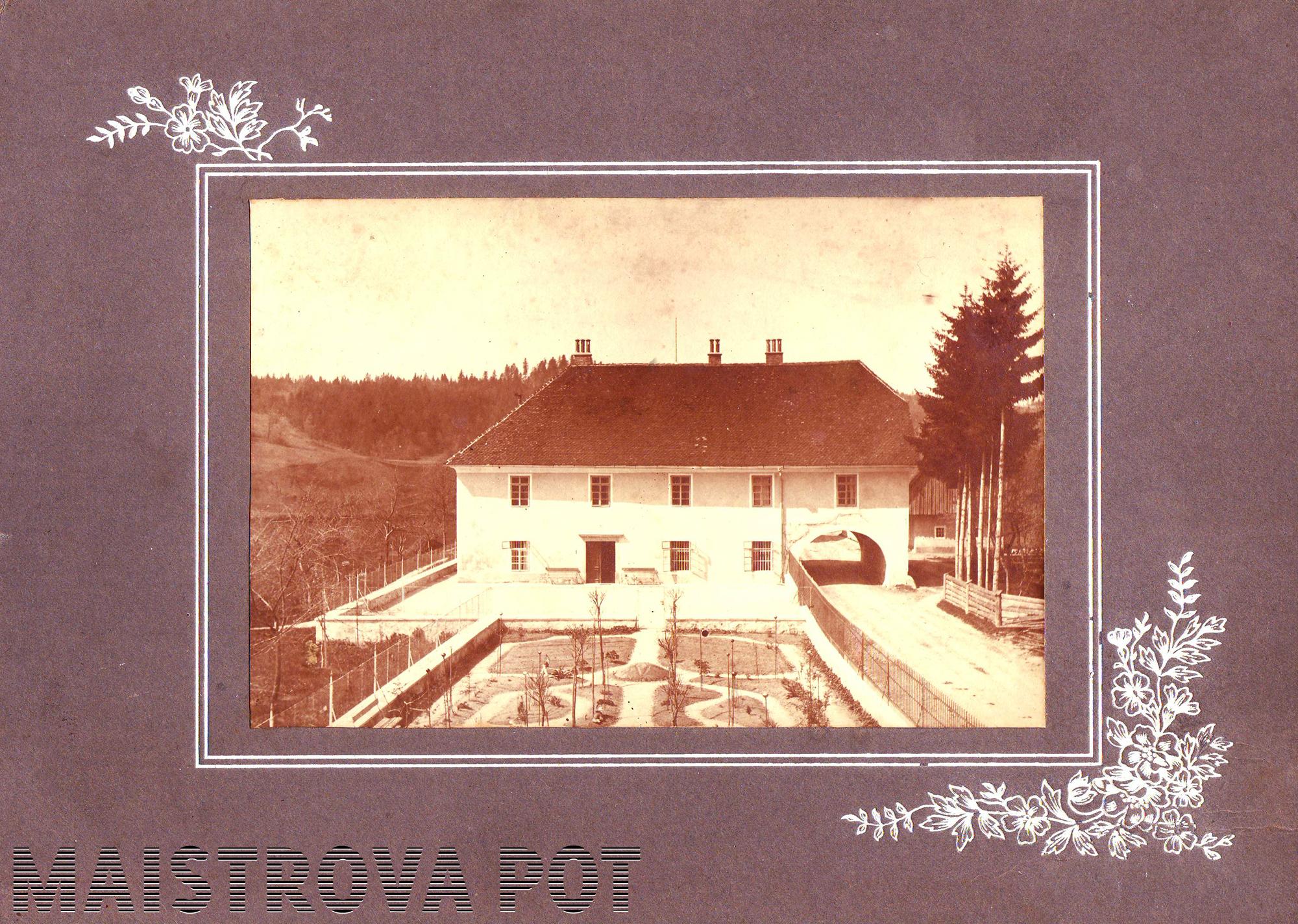 fotografija posestva Sebenikarjevih na Uncu