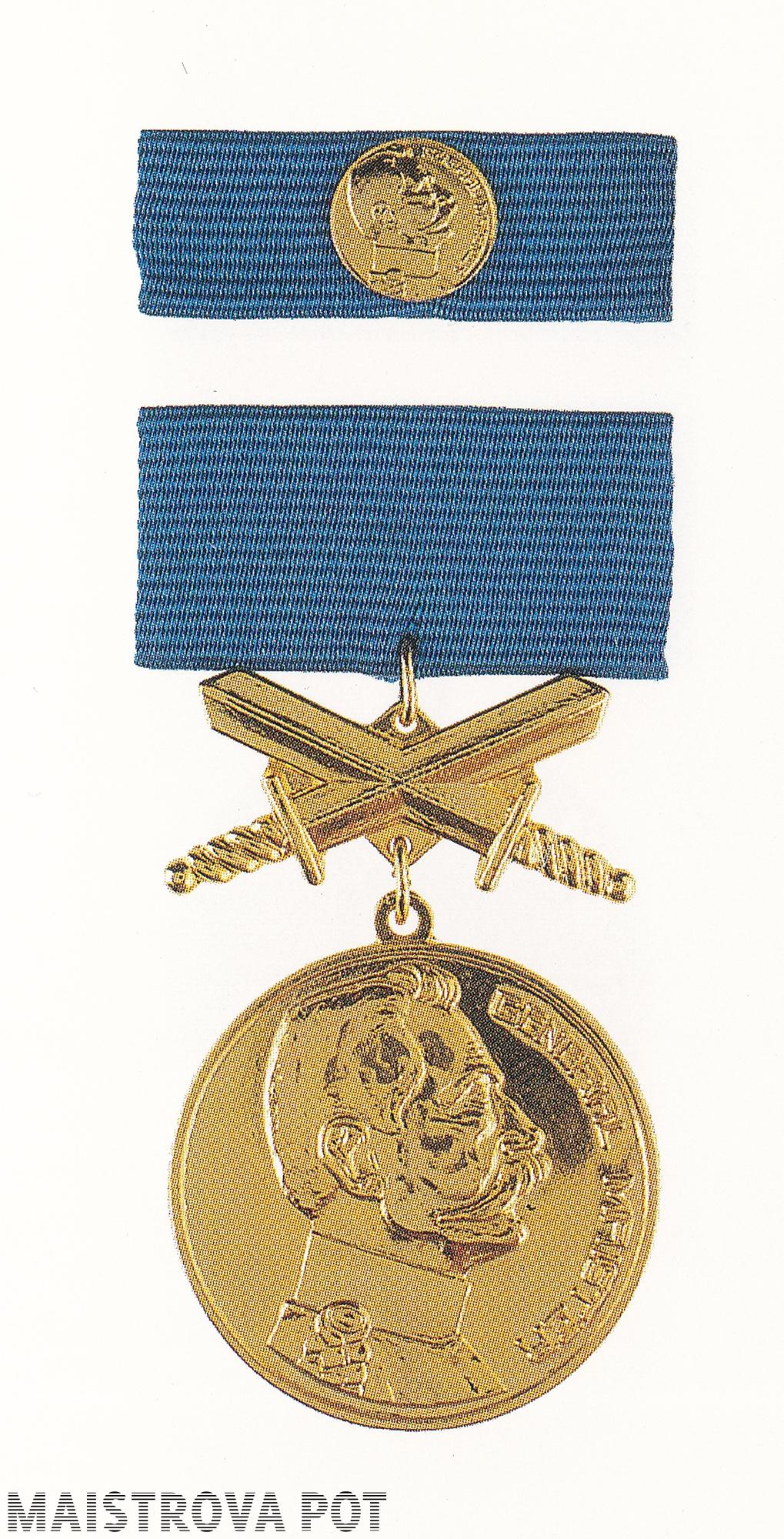 Zlata medalja generala Maistra z meči