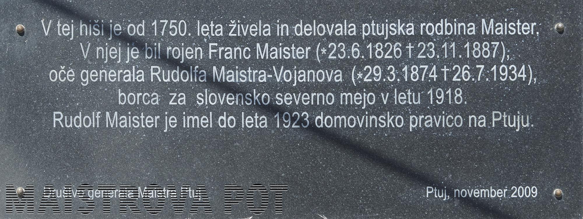 Spominska plošča rodbine Maister